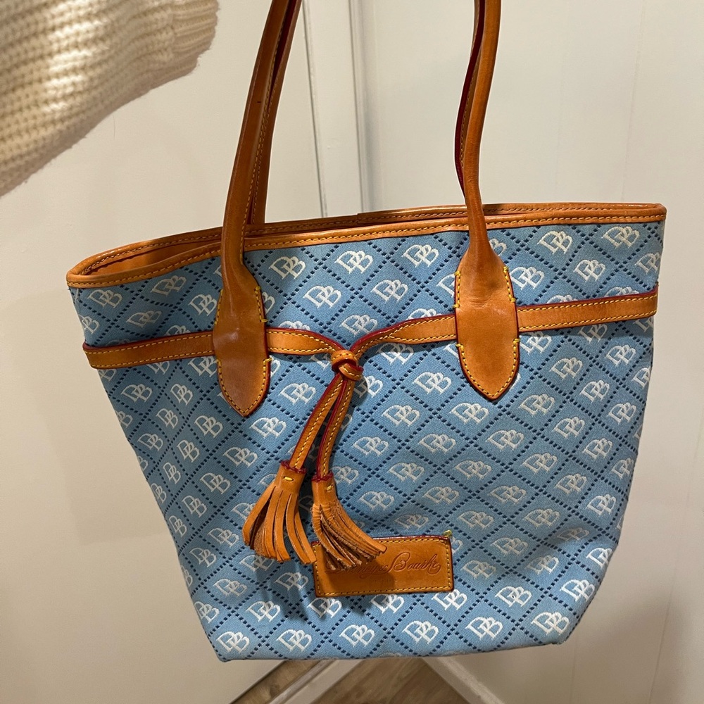 Dooney and Bourke Purse